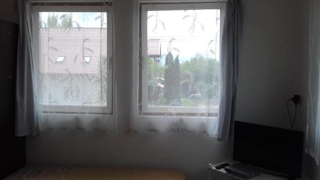 Apartmanhaz Balatonfenyves Apartment Exterior photo